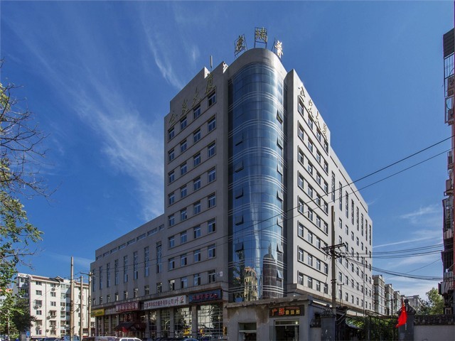 浙江塑胶车灯模具